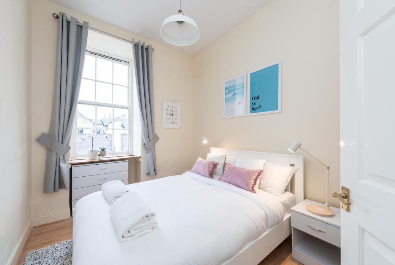 Bright And Modern 2 Bed Apartment EDI Eksteriør bilde