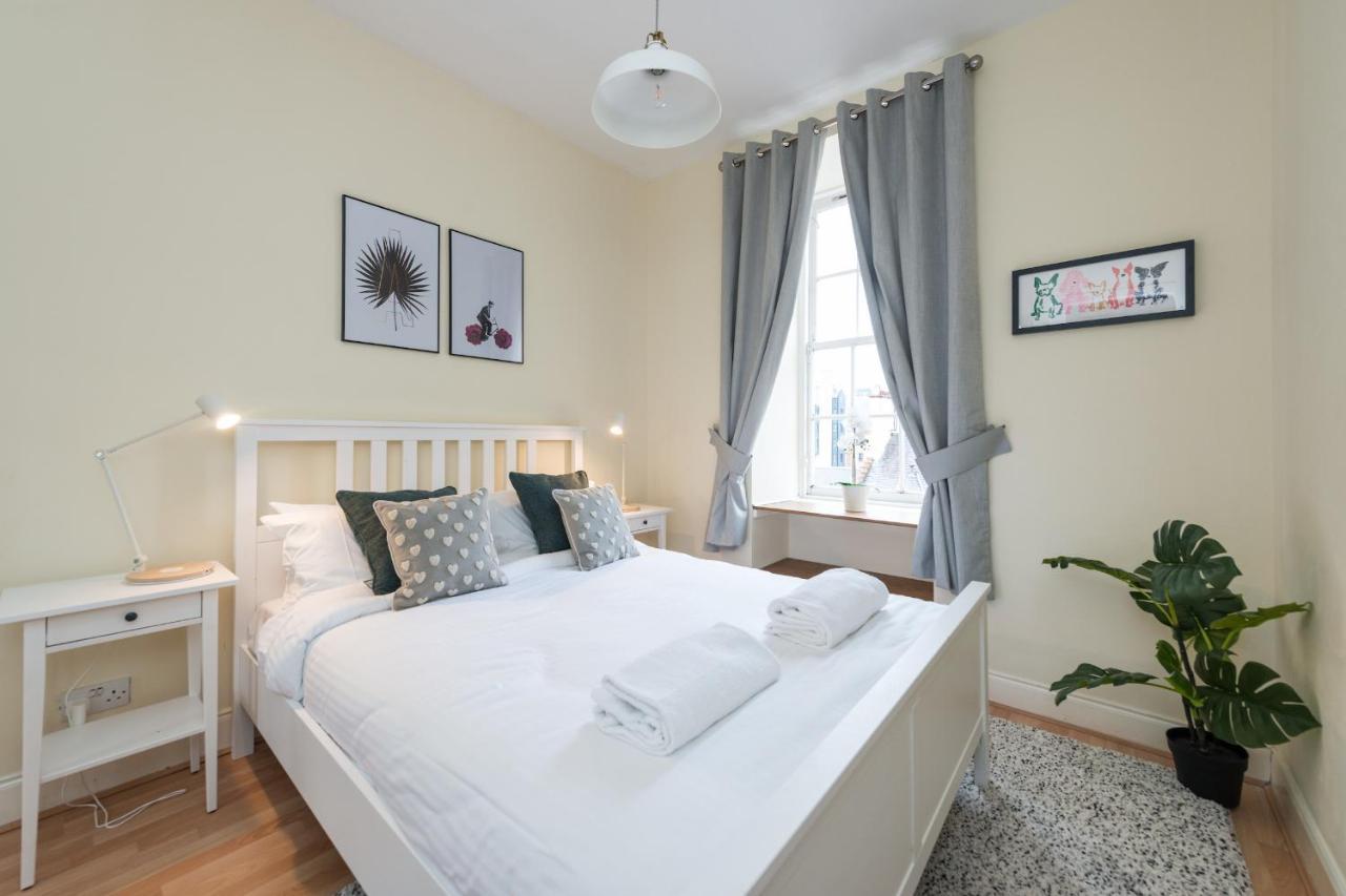 Bright And Modern 2 Bed Apartment EDI Eksteriør bilde